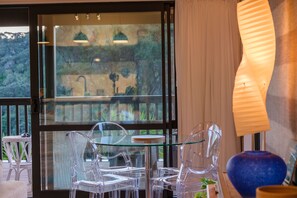 Premium House | Dining room