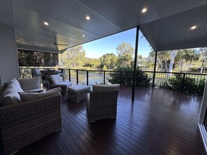 Terrace/patio - Lily Pad Beach House (Agnes Water)