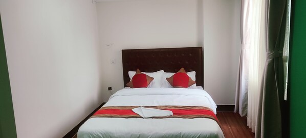 Standard Double Room | Free WiFi