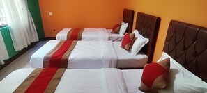 Standard Triple Room | Free WiFi - Nepalaya Hostel (Kathmandu)