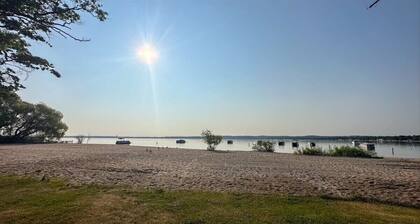 Two Queen Beds | Near Beach + Park | DT TC close