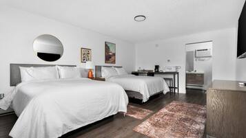 Lit parapluie, Wi-Fi, draps fournis