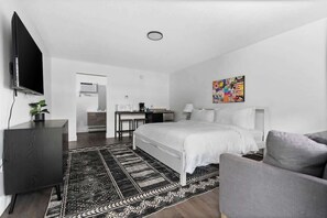 Vauvan matkasänky, Wi-Fi, vuodevaatteet