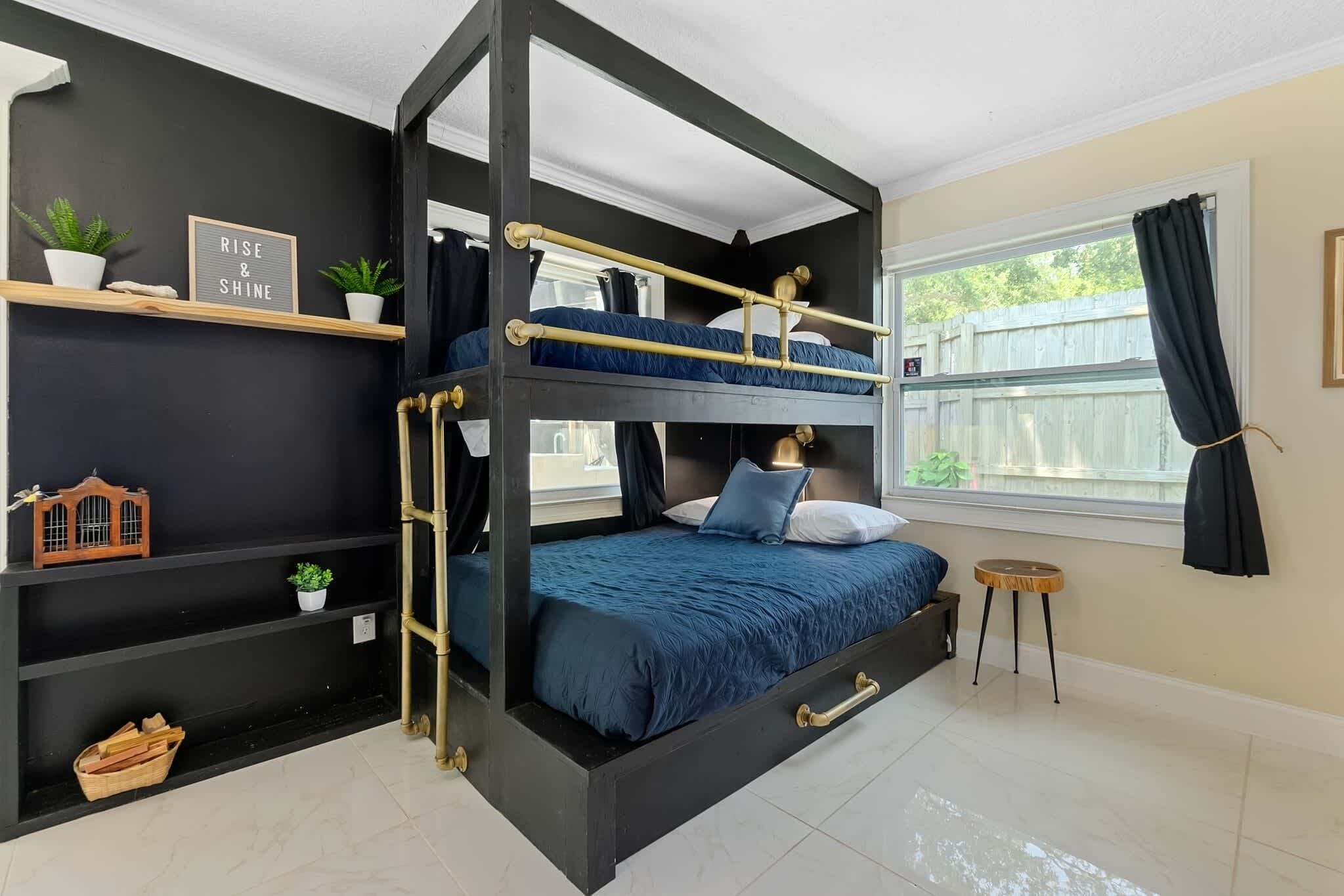 4 Schlafzimmer, Bügeleisen/Bügelbrett, Reisekinderbett, WLAN