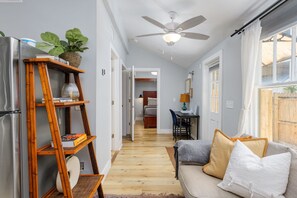 Nicht klassifiziertes Bild, 3 von 24, Schaltfläche