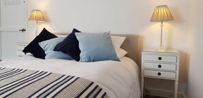 3 quartos, ferros/tábuas de passar roupa, Wi-Fi, roupa de cama
