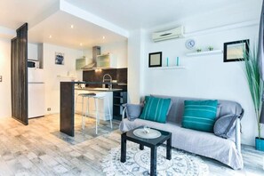 Living area - Le Royal Studio adorable avec terrasse (Cannes)