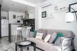 Living area - Le Royal Studio adorable avec terrasse (Cannes)