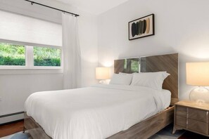 5 bedrooms, WiFi, bed sheets