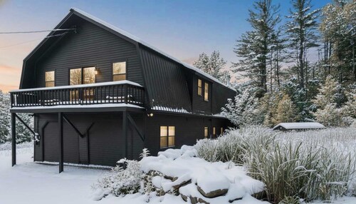 Hilltop 5-BR Carriage House 4-Min to Okemo