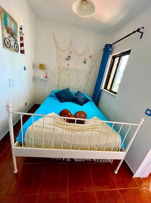 2 chambres, fer et planche à repasser, lit de bébé portatif, Wi-Fi