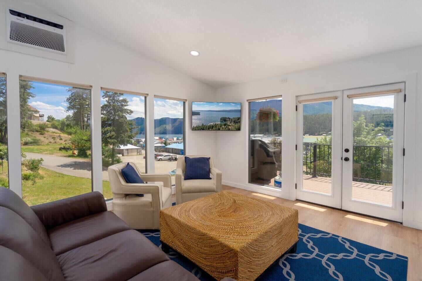 Lakeview Bayview Bungalows Sleeps 12 Hot Tub 