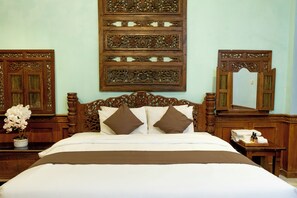 Premium bedding, free minibar, desk, free WiFi - Rumah Pesik Art & Heritage (Banguntapan)