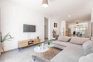 42-Zoll-LED-Fernseher mit Digitalempfang, Fernseher, Netflix