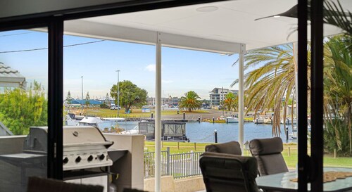 Water Lovers Haven in Mandurah