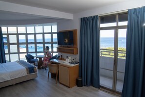 Suite Studio Premium, vue mer, en angle