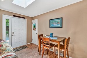 Dining - All Decked Out-Features a game room, ping-pong table, large-screen TV and kayaks! (Moneta)