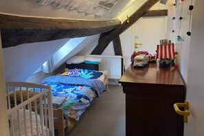 3 chambres, accès au Wi-Fi (inclus)