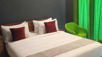 3 slaapkamers, een strijkplank/strijkijzer, wifi, beddengoed