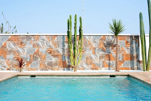 Holiday Home 'Sonia Y Nuria' with Private Pool, Wi-Fi and Air Conditioning