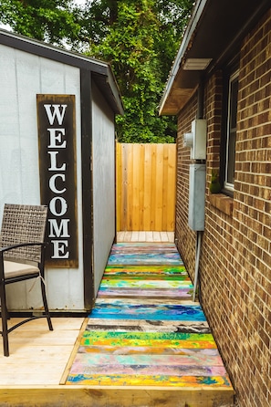 Terrace/patio - Private room with separate entrance. Wilmington,North Carolina (Wilmington)
