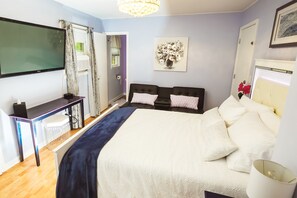 1 bedroom, iron/ironing board, WiFi, bed sheets