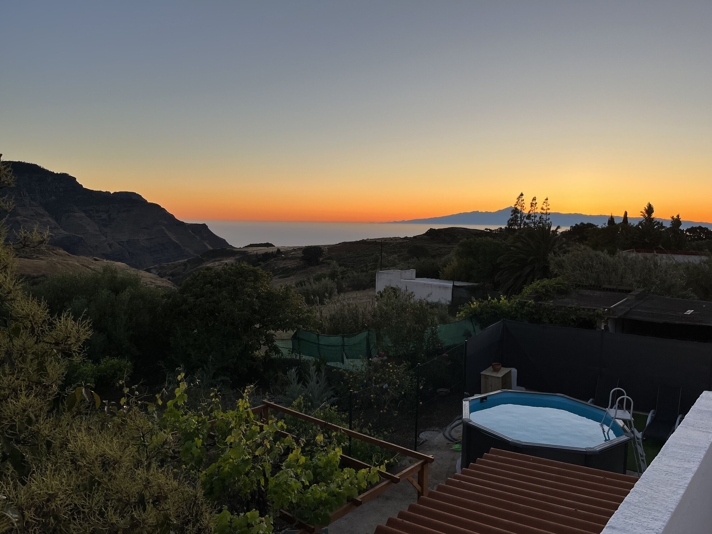 Bañera de hidromasaje al aire libre