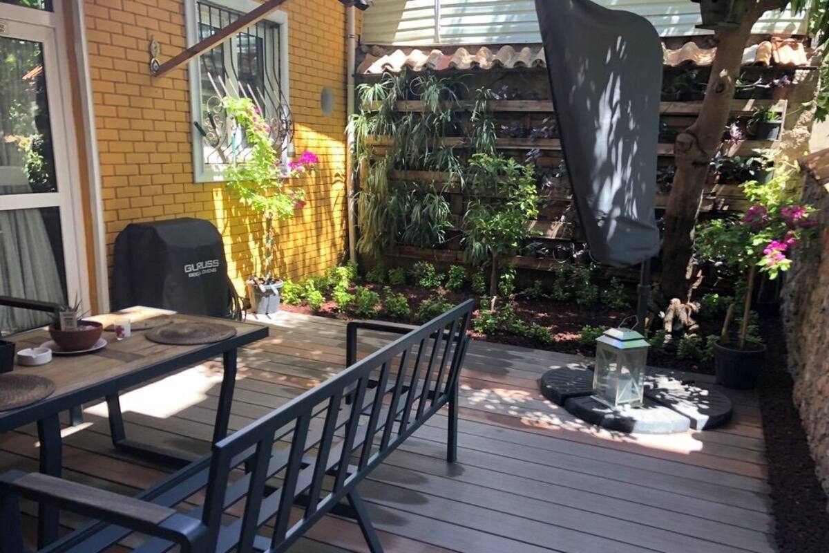 Grand-Villa, Gartenblick | 1 Schlafzimmer, schallisolierte Zimmer, kostenloses WLAN