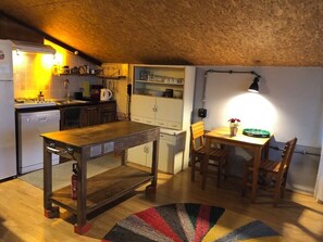 Superior-Apartment, Terrasse | Eigene Küche | Wasserkocher
