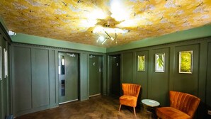 Lobby - Sallow Tree House (Selby)