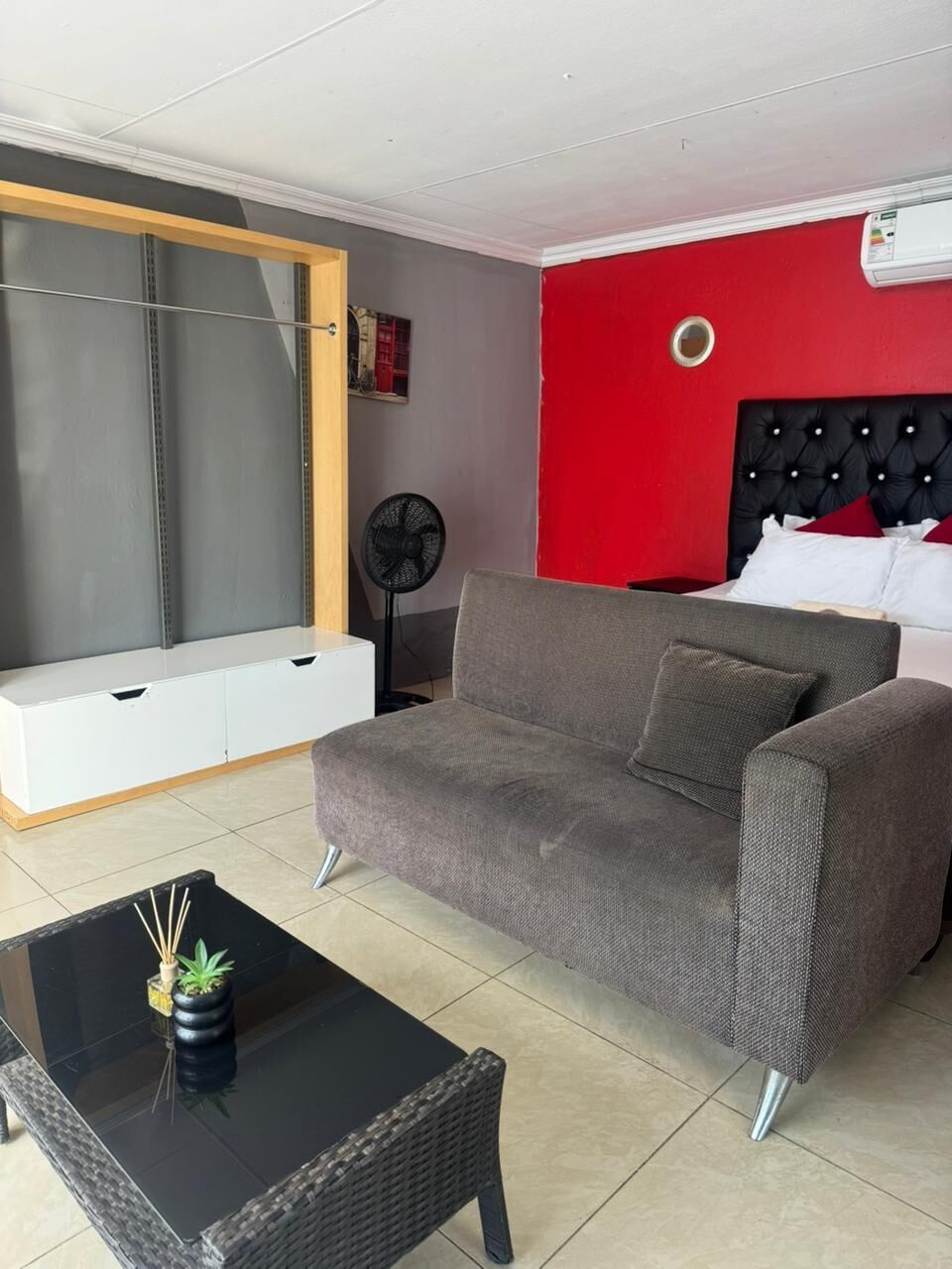 Economy Double Room | Desk, laptop workspace, iron/ironing board (on request), WiFi (free)