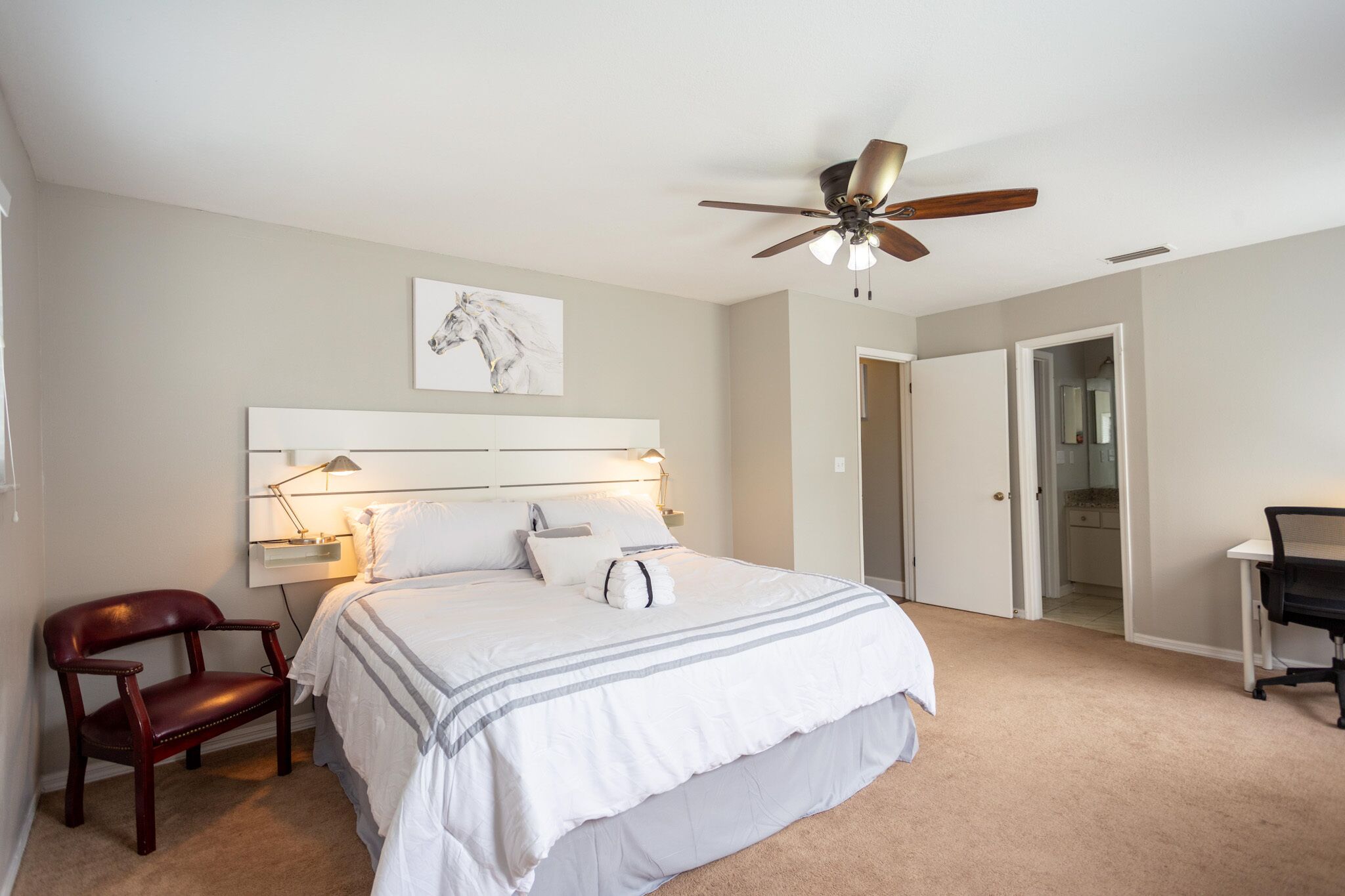 3 habitaciones, tabla de planchar con plancha y wifi gratis 