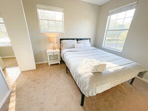 3 quartos, ferros/tábuas de passar roupa, Wi-Fi de cortesia