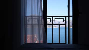 Studio Romantis | Pemandangan dari kamar