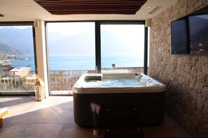 Indoor spa tub - Bellezza Resort & SPA (Morinj)