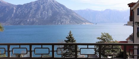 Deluxe One Bedroom Apartment with Balcony and Sea View (4 Adults) | View from room