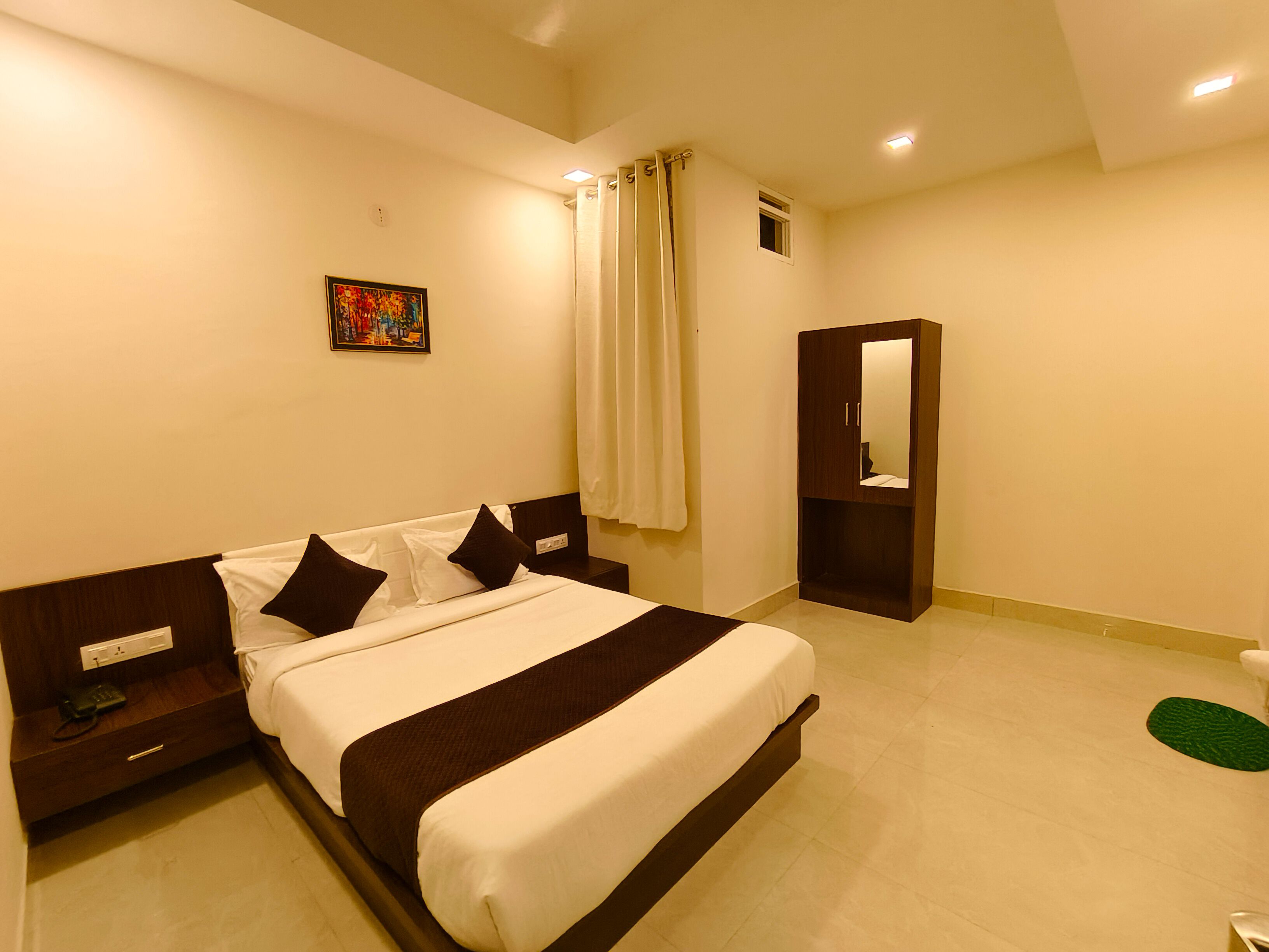 Photo - Hotel Veer Palace near Udaipole Udaipur