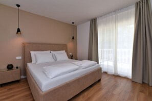 Luxury Villa | 5 bedrooms, blackout curtains, free WiFi