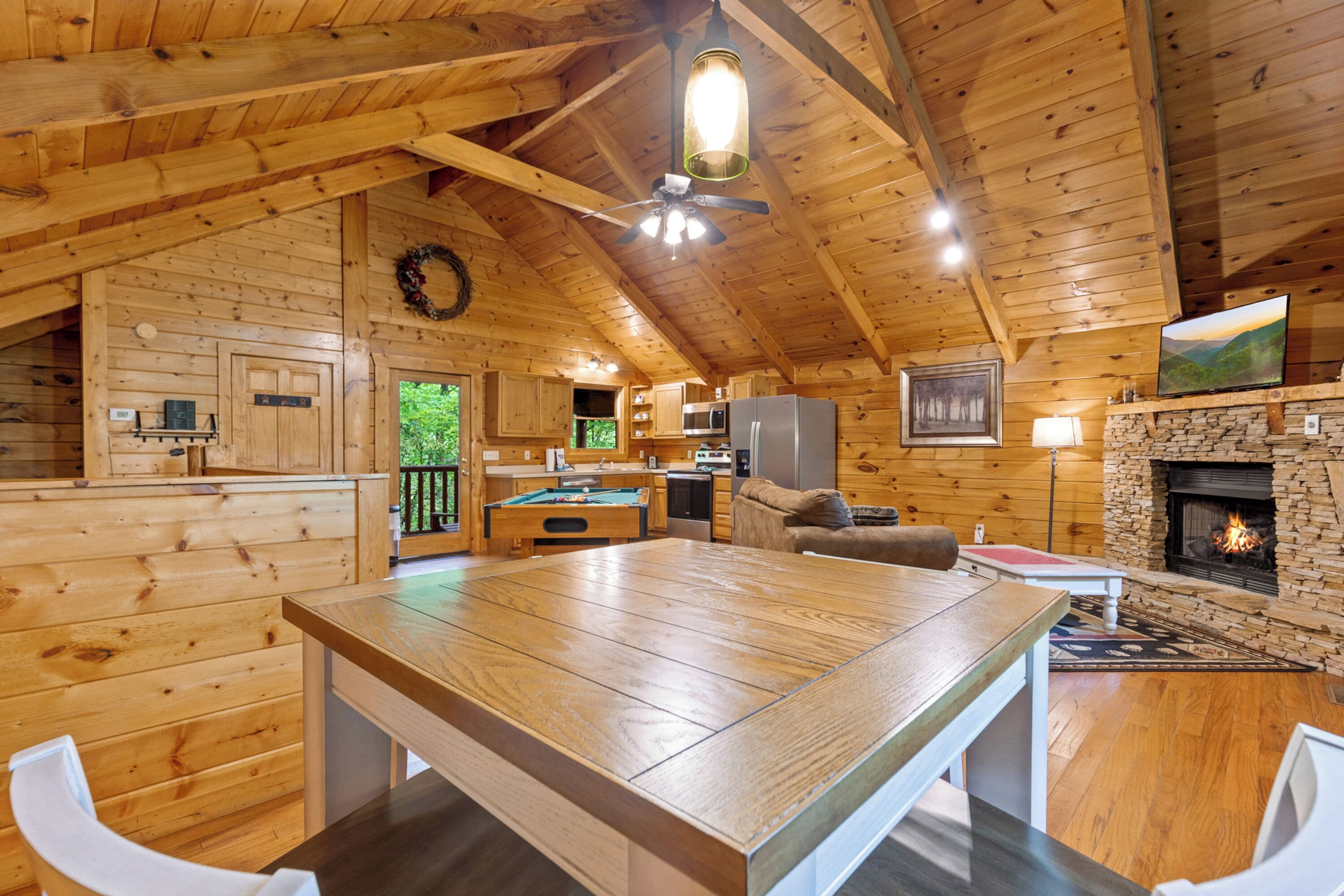 Comfort Cabin, 1 Bedroom, Balcony, Mountain View | In-room dining