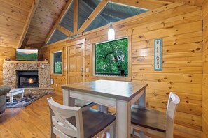 Comfort Cabin, 1 Bedroom, Balcony, Mountain View | In-room dining - Mountain Laurel (Sevierville)