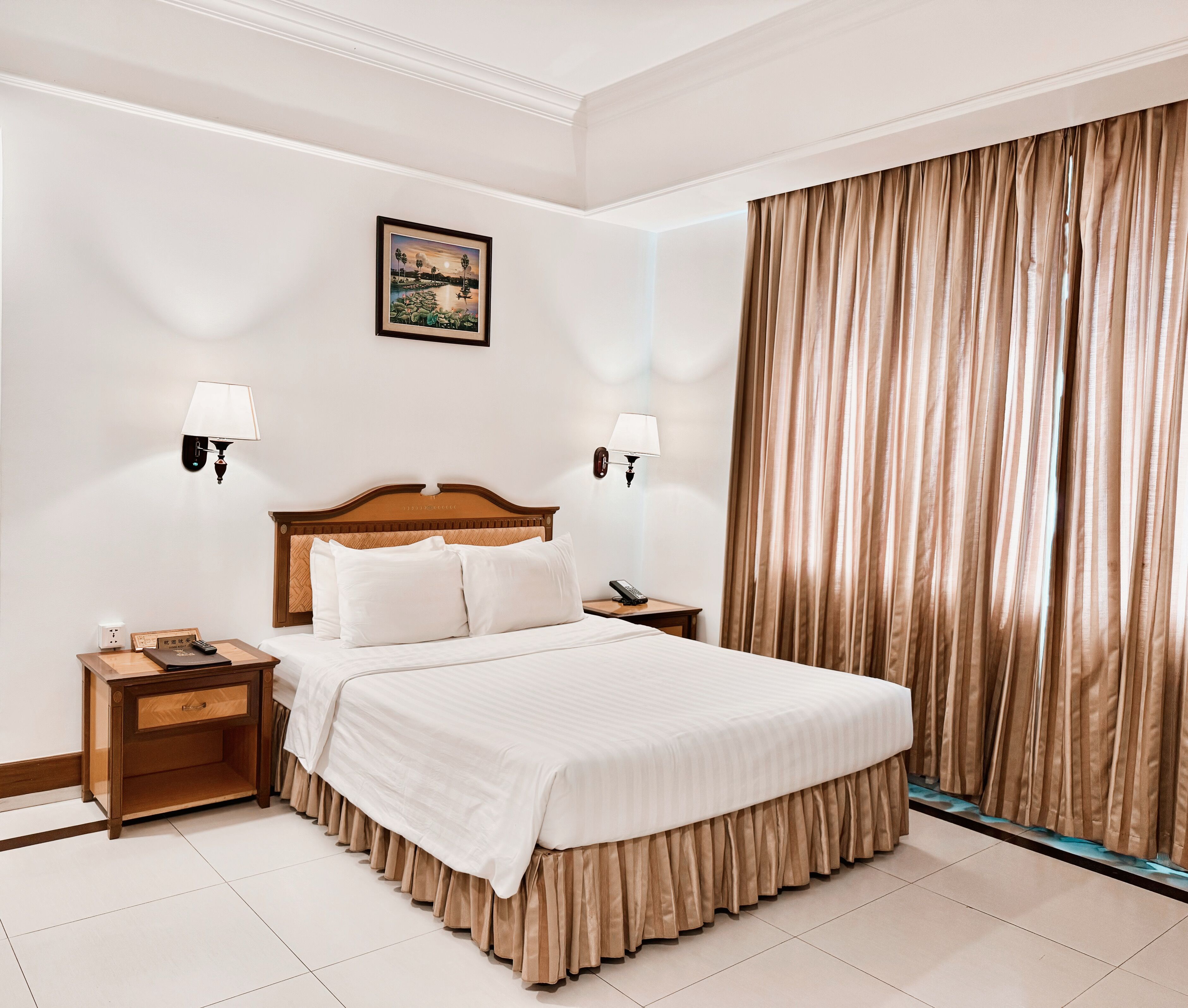 Dobbeltrom – superior | Allergitestet sengetøy, minibar, safe på rommet og lydisolert