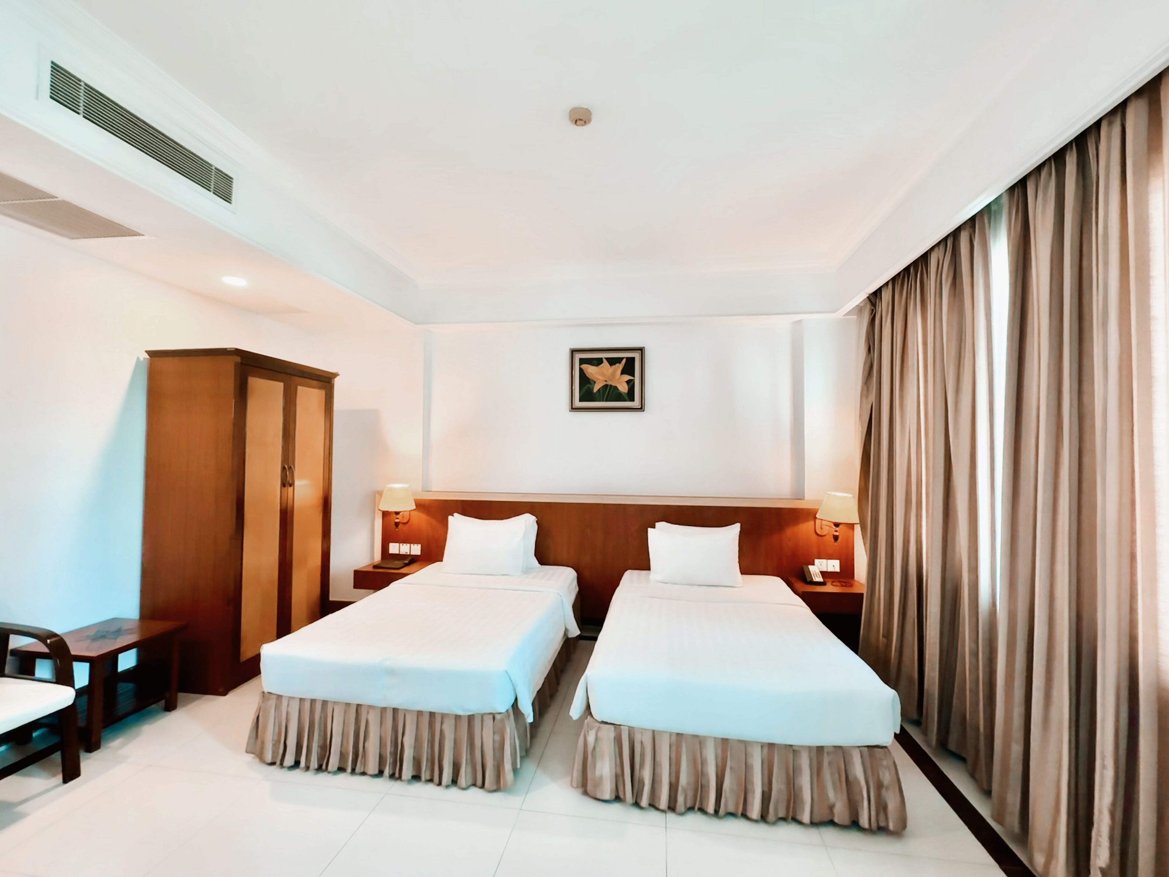 Tomannsrom – deluxe | Allergitestet sengetøy, minibar, safe på rommet og lydisolert