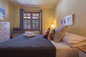 1 Schlafzimmer, Bügeleisen/Bügelbrett, Reisekinderbett, kostenloses WLAN