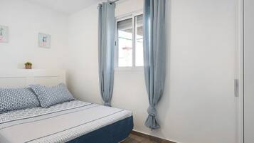 2 chambres, fer et planche Ă repasser, Wi-Fi gratuit, draps fournis