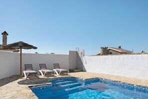 Pool - Vacation Home "Casa Luype 1" with 2 Private Terraces, Shared Pool & Wi-Fi (Conil)