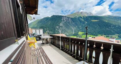 Chalet Bummi inmitten der atemberaubenden Natur der Schweizer Berge