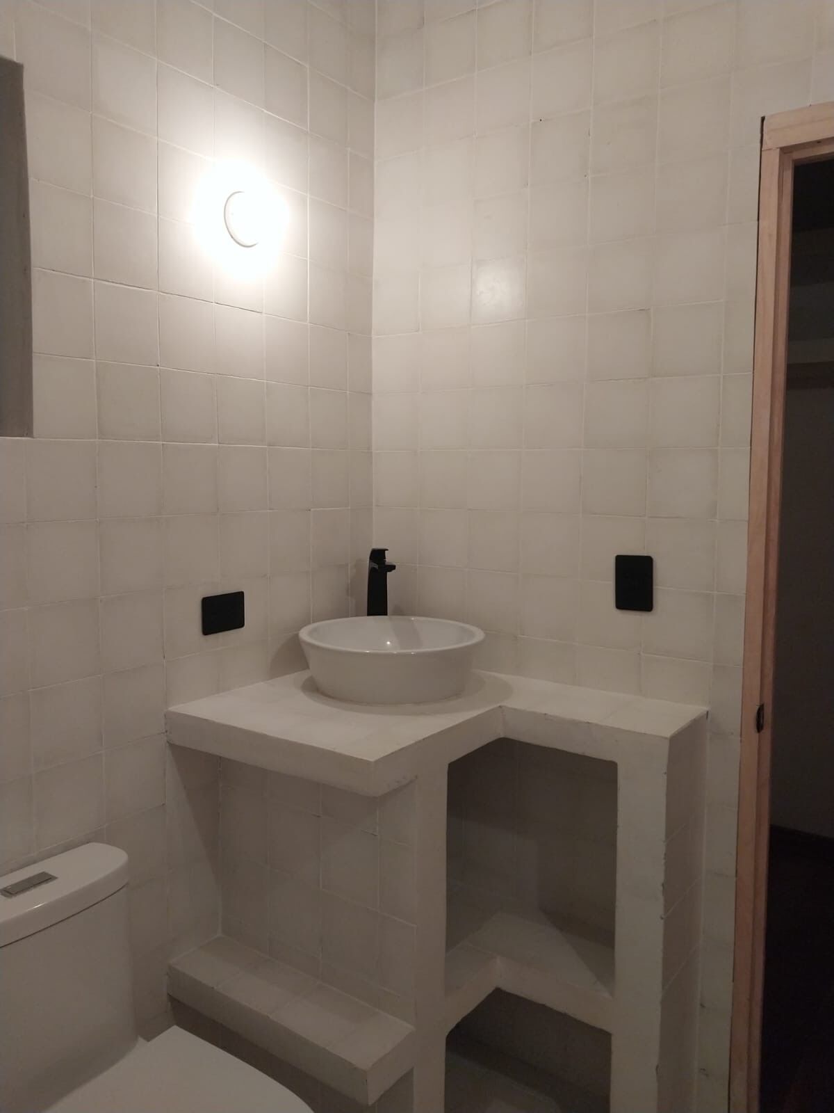 Shower, towels, soap, toilet paper