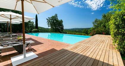 Borgo San Polino, villa with private pool
