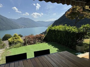 Outdoor dining - Katty House - Dizzasco Lake Como (Muronico)