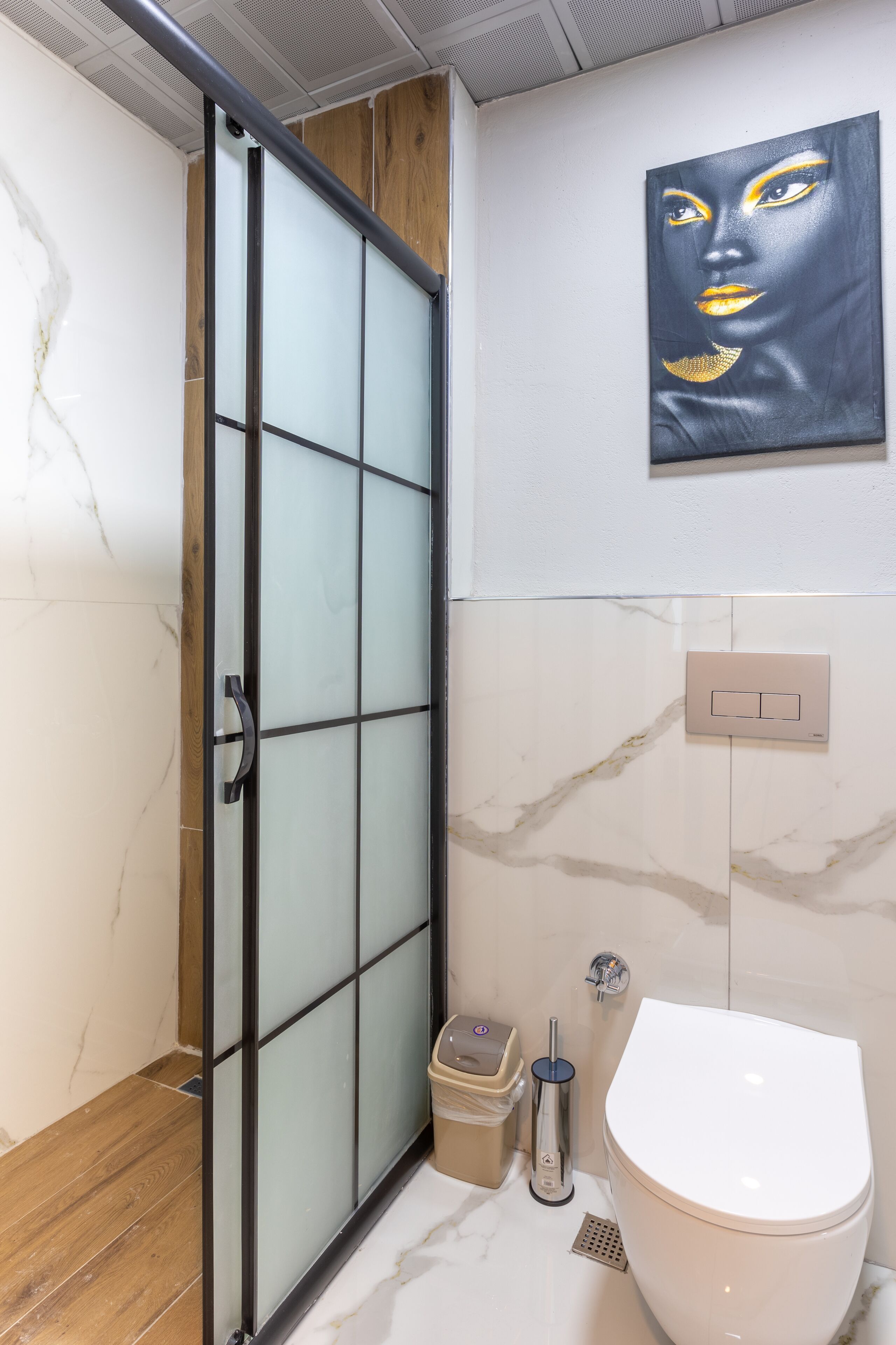 basic apartment, no windows | bathroom | shower, rainfall showerhead, free toiletries, hair dryer